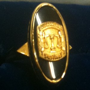 APS Ladies' Imperial Onyx Ring with Crest